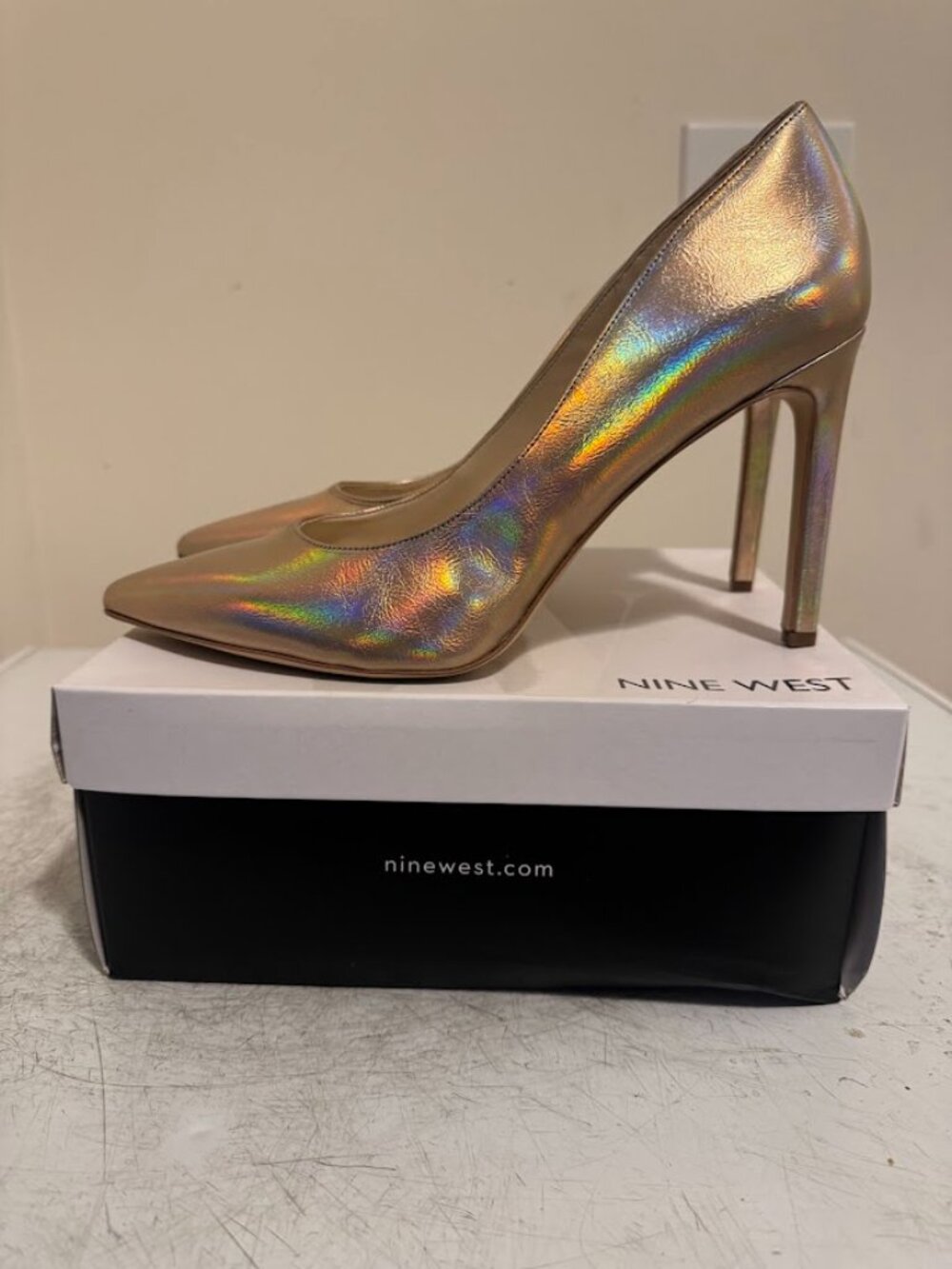 Size 12 Nine West Tatiana Light pink heels - Picture 2 of 5